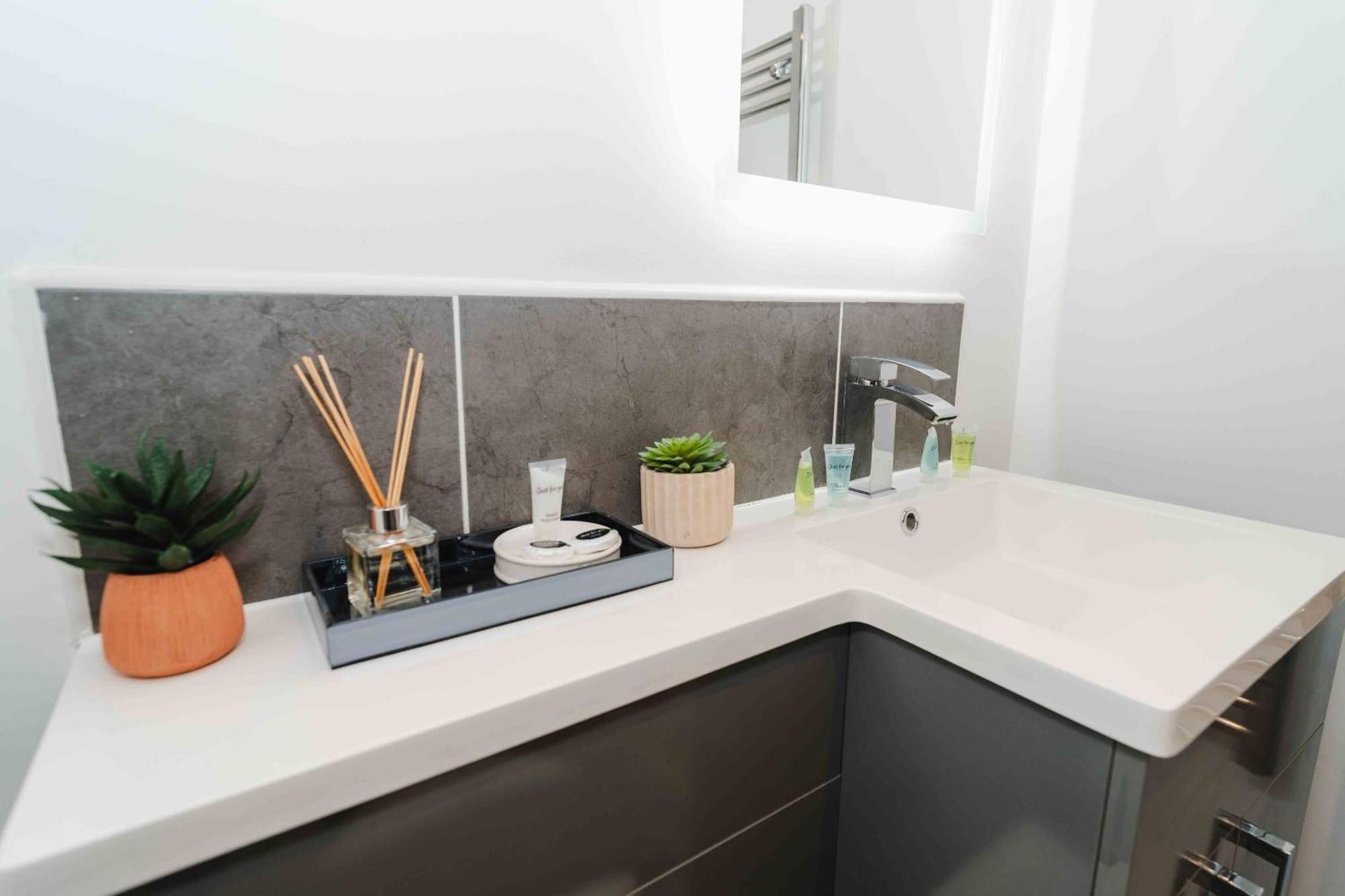 George House Modern Apartments By Vichy Kingston upon Hull ภายนอก รูปภาพ
